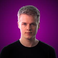Jannis Moore | AI Automation